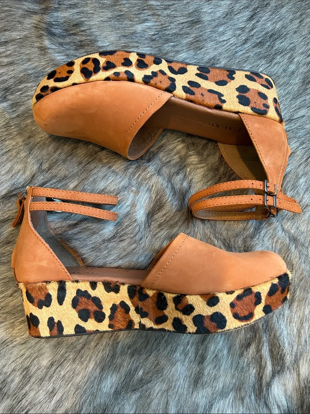 Anthropologie x Gee Wawa Daisy Platform Sandals Leopard 7.5